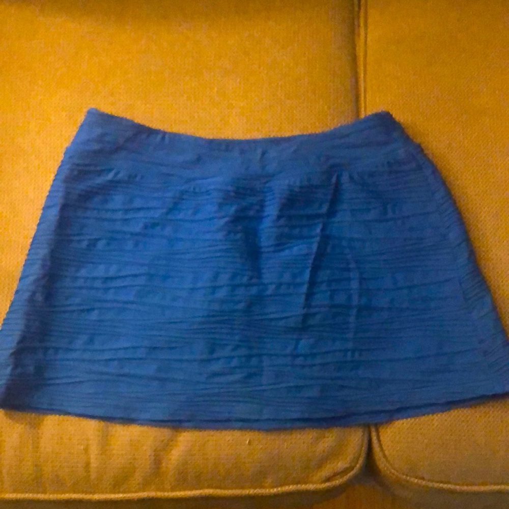 Lands end tankini skirt size 6. Item is like new. Flattering fabric. Not faded.